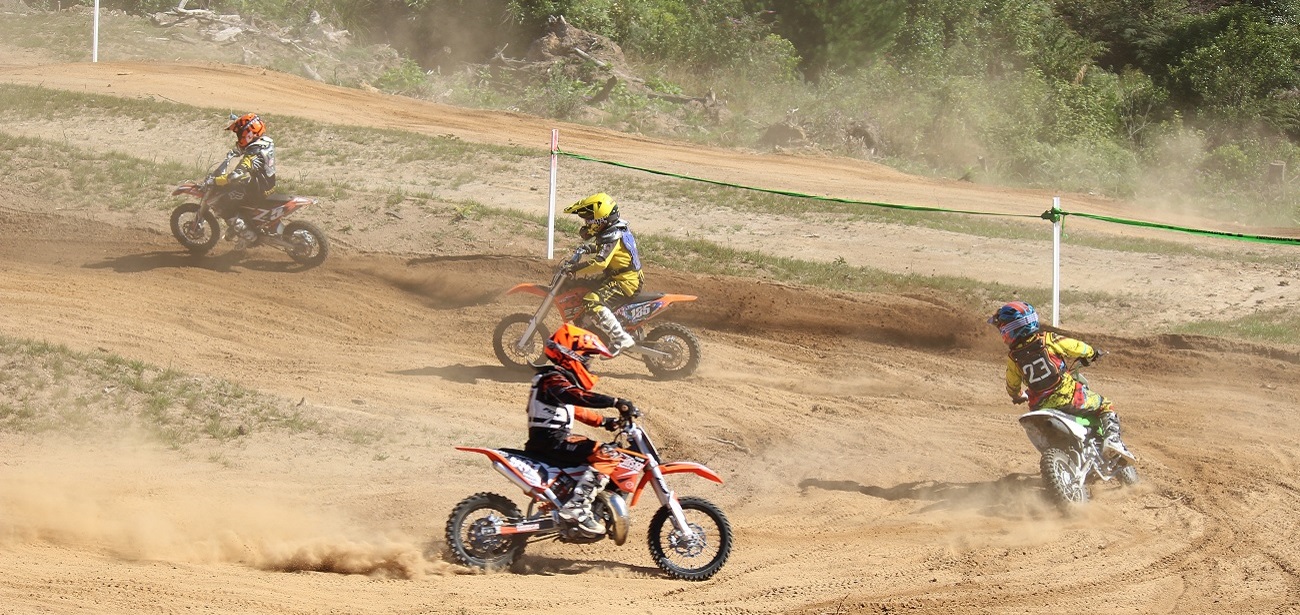 Kids motorbike clearance track